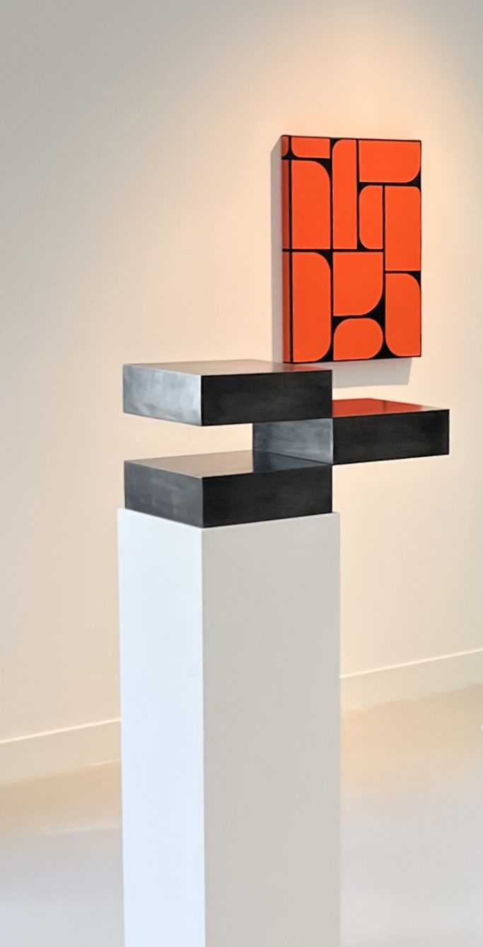 Installation von Stephan Siebers bei der Ausstellung "Form Colour Space" im Museum EICAS in Deventer, Niederlande 2026